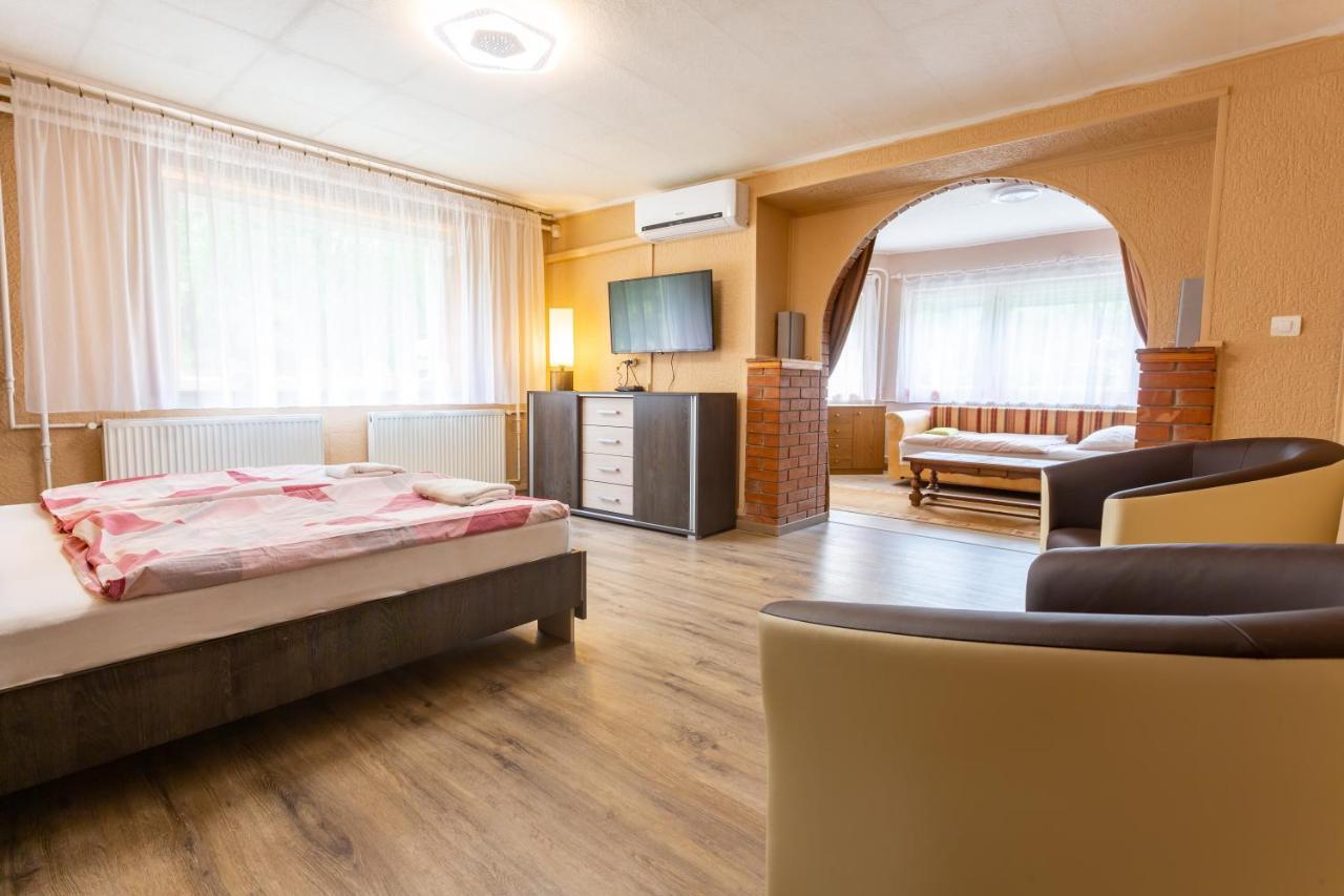 Visegrad Vendeghaz-Apartman Bagian luar foto